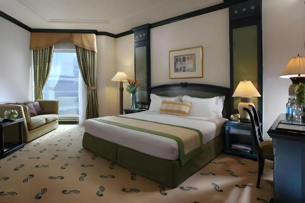 Knight Castle Hotel Dubai 5*,